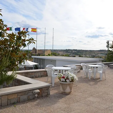 Cabeco Do 2* 米兰达·杜·杜罗